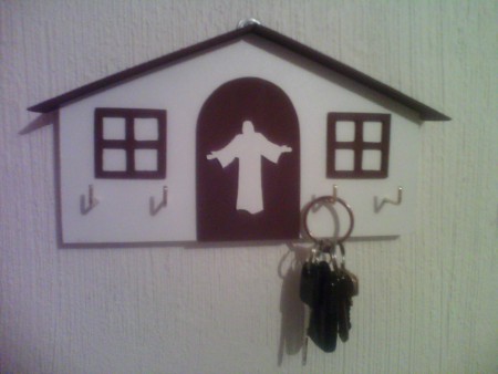 Medidas: 28 x 14 x 3.5 cm